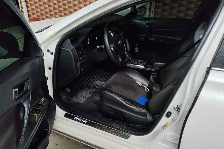 Used Toyota Reiz 2013 2.5V Shangrui Edition Driver Seat