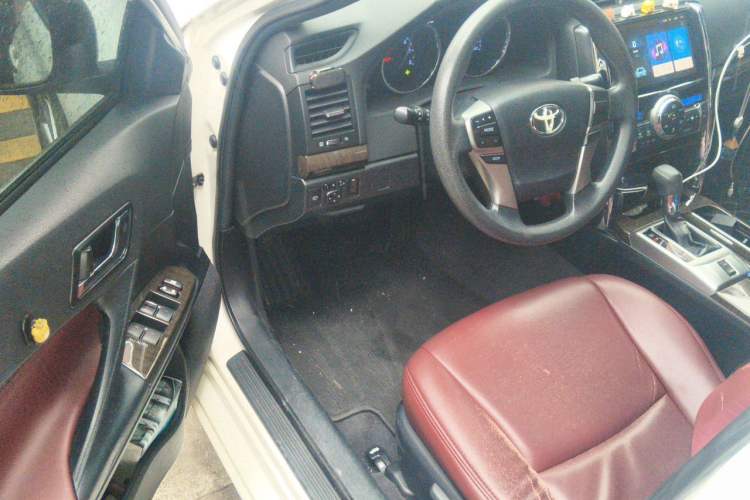 Used Toyota Reiz 2013 2.5S Elite Edition Driver Seat
