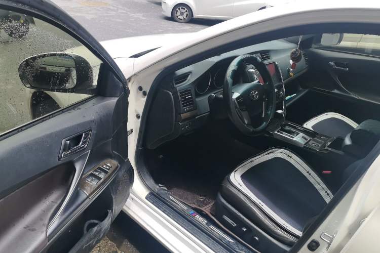 Used Toyota Reiz 2013 2.5V Elite Edition Driver Seat