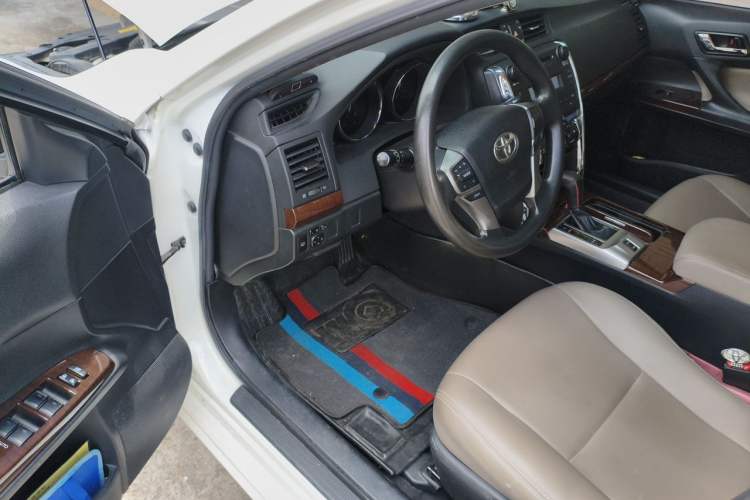 Used Toyota Reiz 2013 2.5S Elite Edition Driver Seat