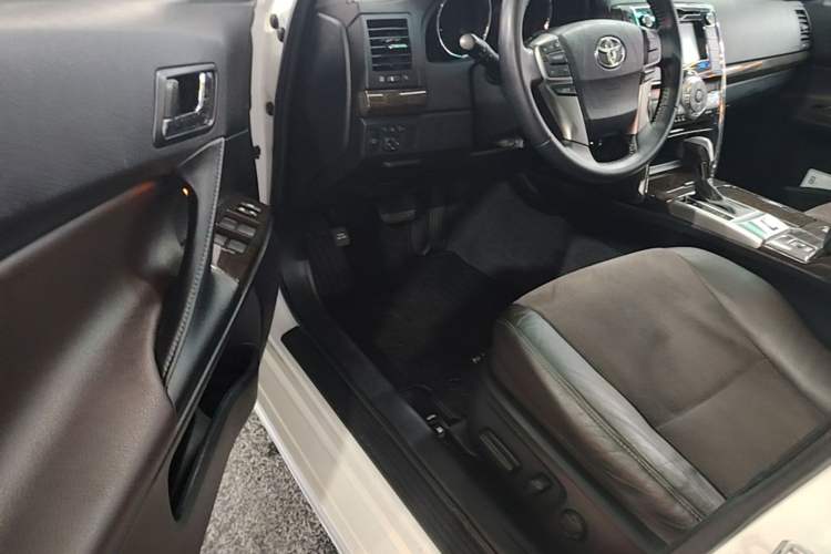 Used Toyota Reiz 2013 2.5V Shangrui Edition Driver Seat