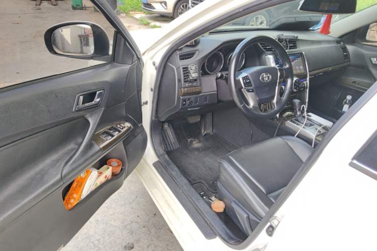 Used Toyota Reiz 2013 2.5S Elite Edition Driver Seat