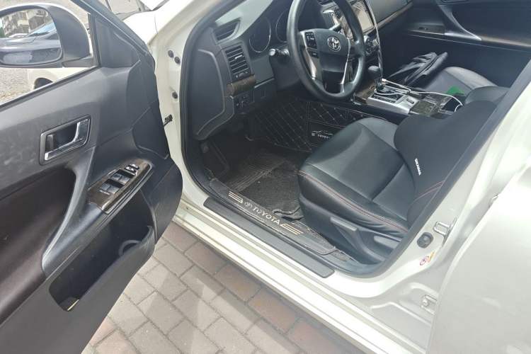 Used Toyota Reiz 2013 2.5S Elite Edition Driver Seat