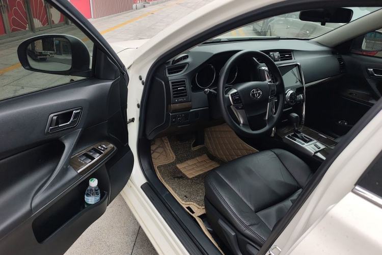 Used Toyota Reiz 2013 2.5S Elite Edition Driver Seat
