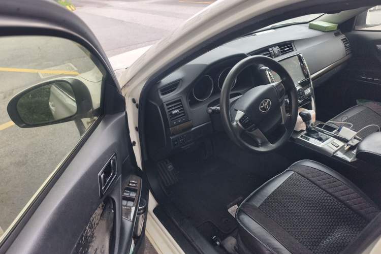 Used Toyota Reiz 2013 2.5S Elite Edition Driver Seat