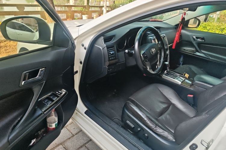 Used Toyota Reiz 2013 2.5V Elite Edition Driver Seat