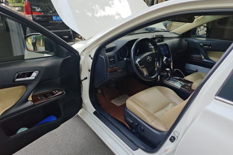 Used Toyota Reiz 2013 2.5V Elite Edition Driver Seat