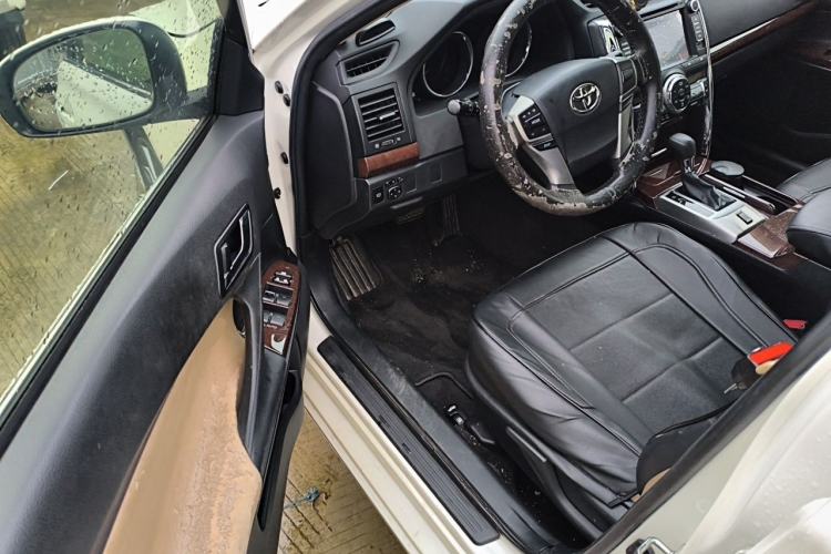 Used Toyota Reiz 2013 2.5S Elite Edition Driver Seat