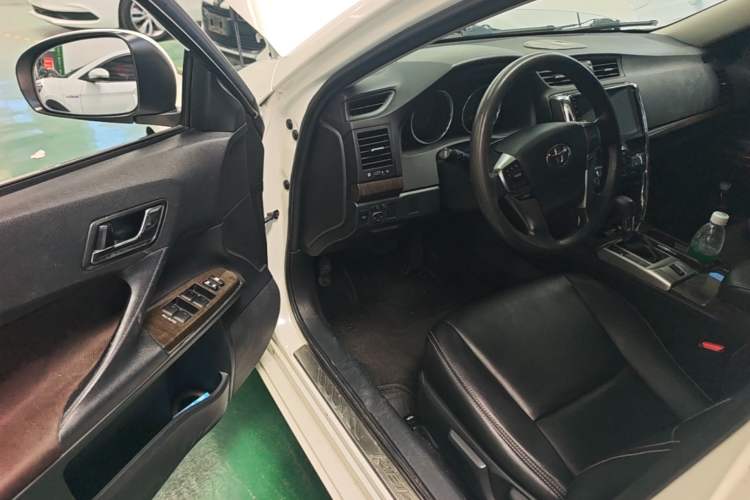 Used Toyota Reiz 2013 2.5S Elite Edition Driver Seat