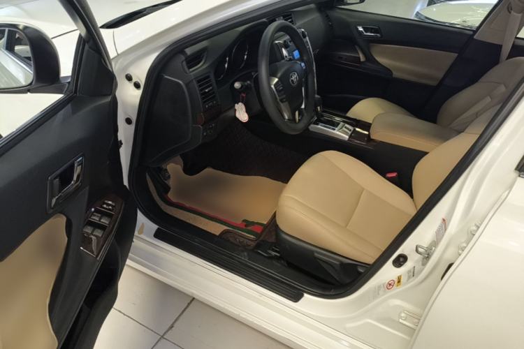 Used Toyota Reiz 2013 2.5S Elite Edition Driver Seat