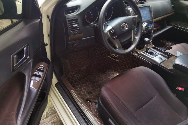 Used Toyota Reiz 2013 2.5S Elite Edition Driver Seat