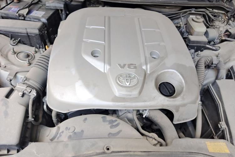 Used Toyota Reiz 2013 2.5V Shangrui Edition Engine Bay