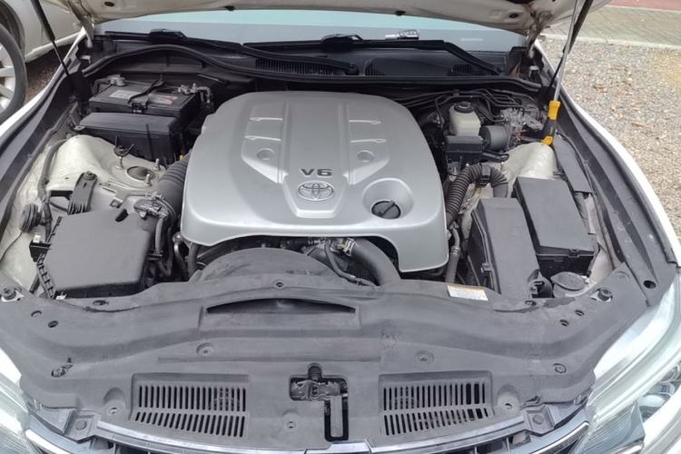Used Toyota Reiz 2013 2.5V Shangrui Edition Engine Bay