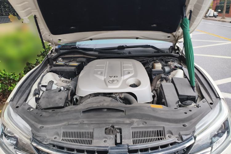 Used Toyota Reiz 2013 2.5V Shangrui Edition Engine Bay