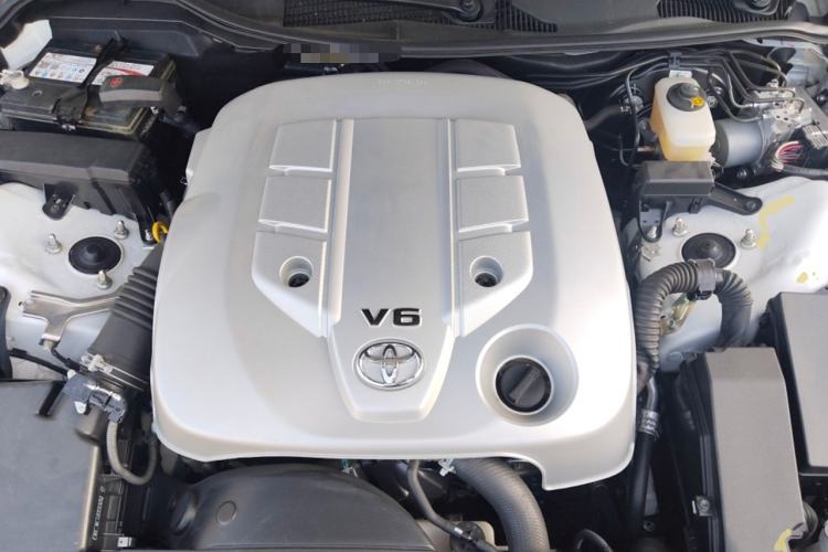 Used Toyota Reiz 2013 2.5V Shangrui Edition Engine Bay