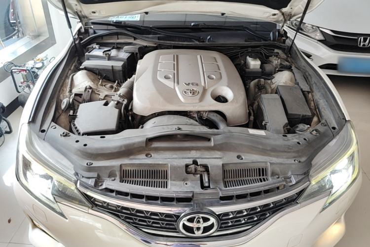 Used Toyota Reiz 2013 2.5V Shangrui Edition Engine Bay
