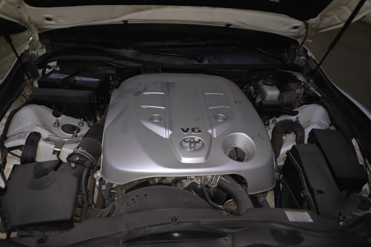Used Toyota Reiz 2013 2.5V Shangrui Navigation Edition Engine Bay