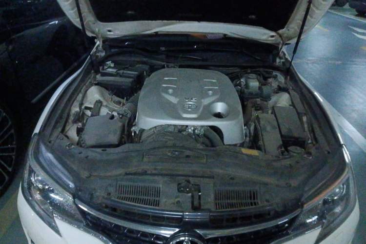 Used Toyota Reiz 2013 2.5V Shangrui Edition Engine Bay