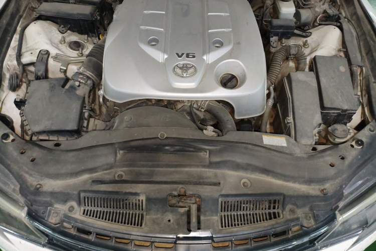 Used Toyota Reiz 2013 2.5V Shangrui Edition Engine Bay
