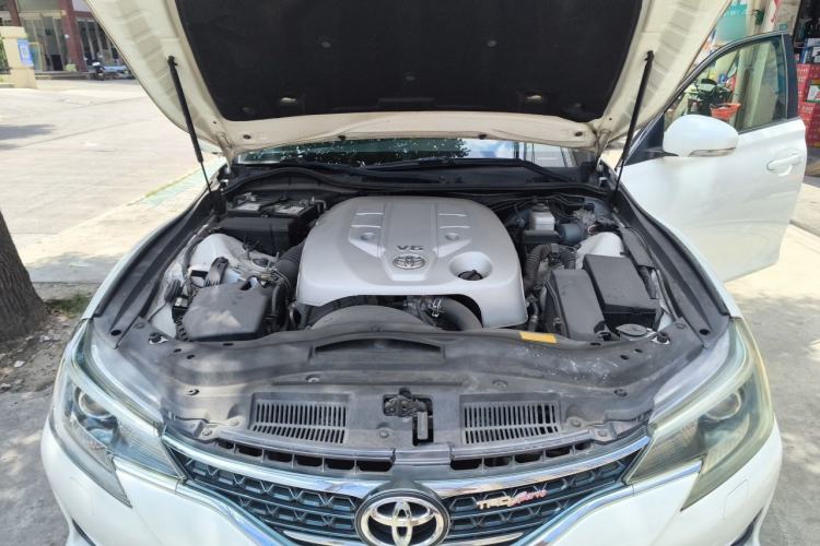 Used Toyota Reiz 2013 2.5V Luxury Navigation Edition Engine Bay