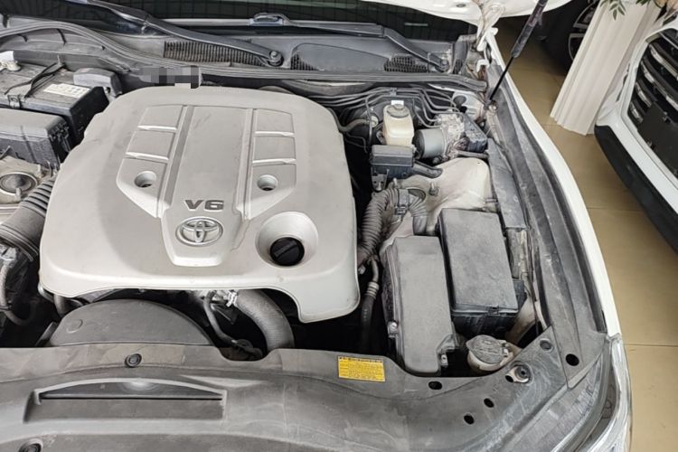 Used Toyota Reiz 2013 2.5V Shangrui Edition Engine Bay Left
