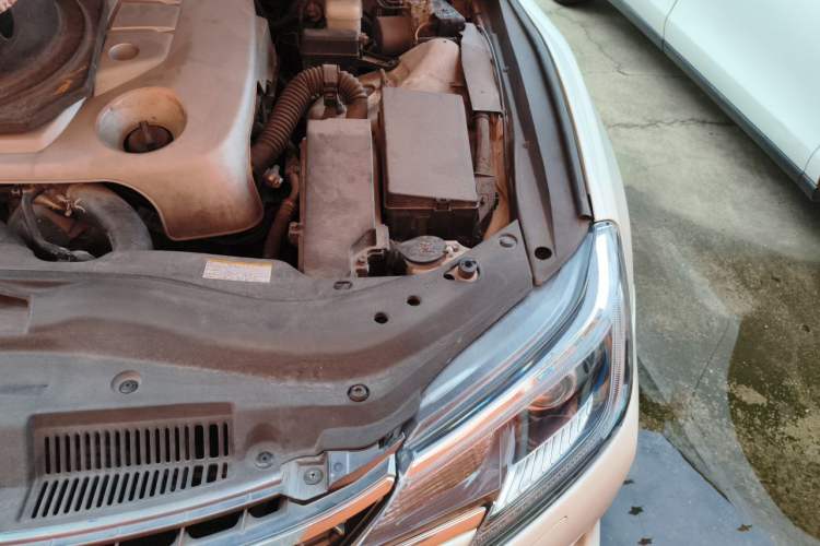 Used Toyota Reiz 2013 2.5V Elite Edition Engine Bay Left