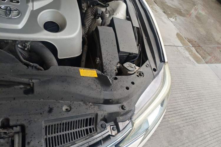 Used Toyota Reiz 2013 2.5S Elite Edition Engine Bay Left