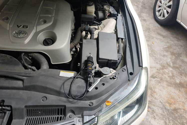 Used Toyota Reiz 2013 2.5S Elite Edition Engine Bay Left