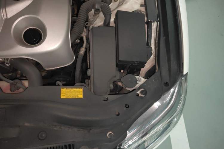 Used Toyota Reiz 2013 2.5V Shangrui Edition Engine Bay Left