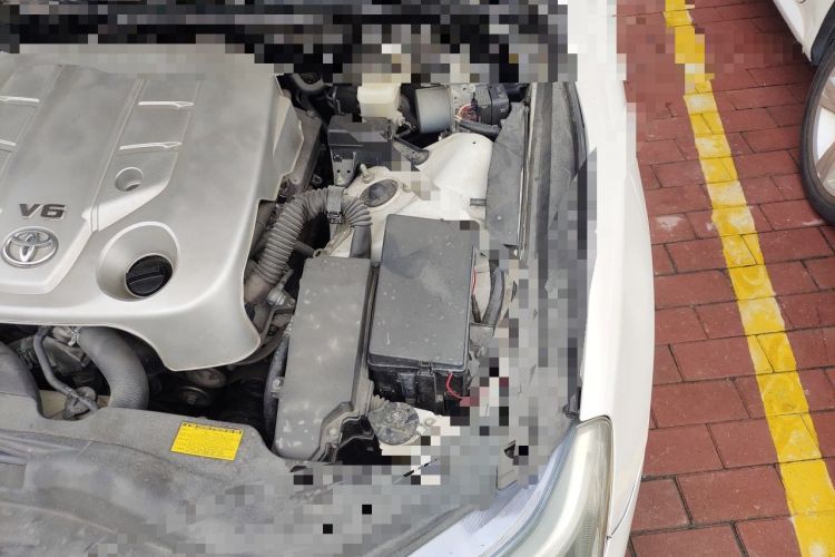 Used Toyota Reiz 2013 2.5V Elite Edition Engine Bay Left