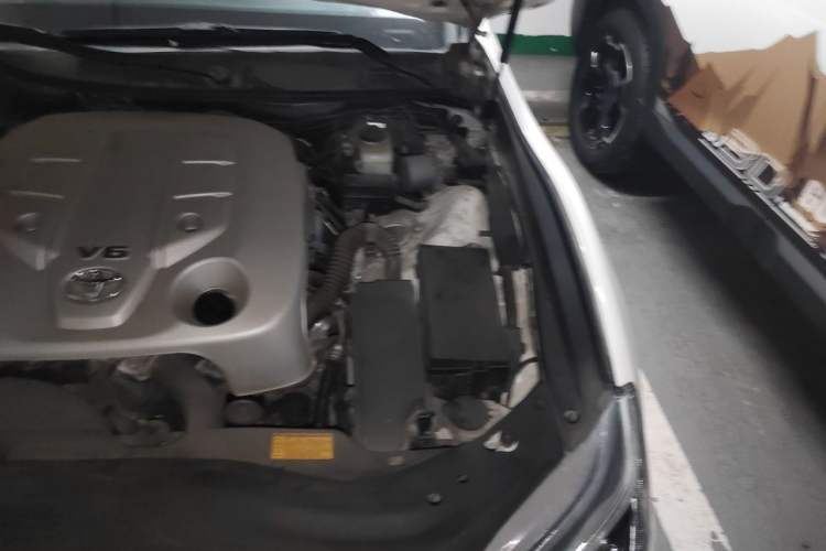 Used Toyota Reiz 2013 2.5V Shangrui Edition Engine Bay Left