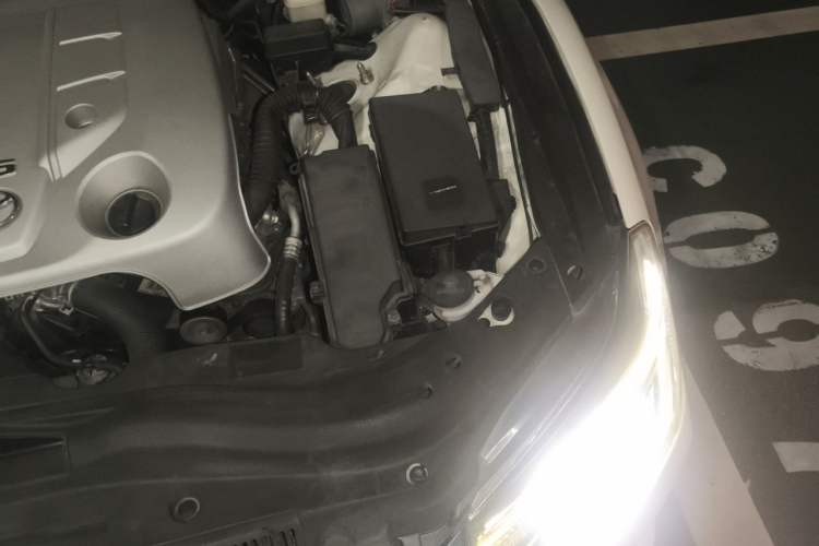 Used Toyota Reiz 2013 2.5V Shangrui Edition Engine Bay Left