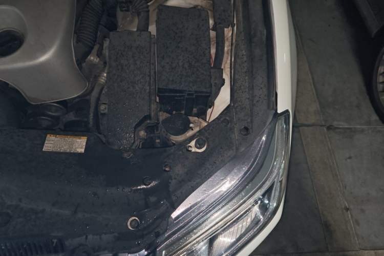 Used Toyota Reiz 2013 2.5V Shangrui Edition Engine Bay Left