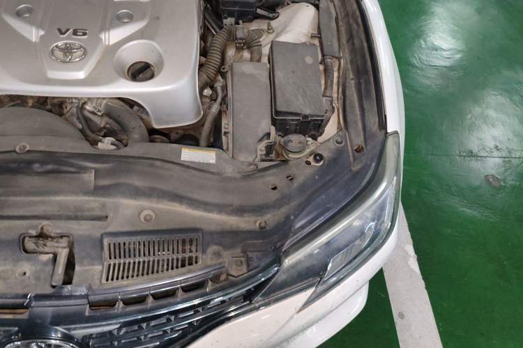 Used Toyota Reiz 2013 2.5V Shangrui Edition Engine Bay Left