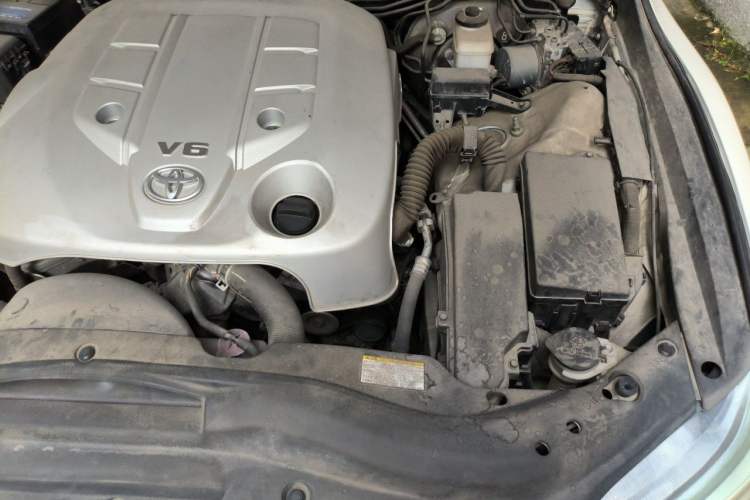 Used Toyota Reiz 2013 2.5S Elite Edition Engine Bay Left