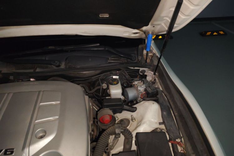 Used Toyota Reiz 2013 2.5S Elite Edition Engine Bay Left