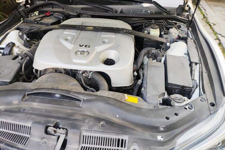 Used Toyota Reiz 2013 2.5V Shangrui Edition Engine Bay Left