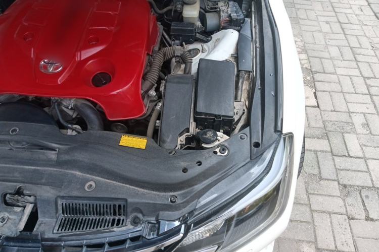 Used Toyota Reiz 2013 2.5V Elite Edition Engine Bay Left