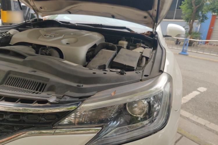 Used Toyota Reiz 2013 2.5V Shangrui Edition Engine Bay Left