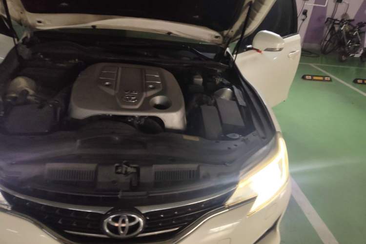 Used Toyota Reiz 2013 2.5V Shangrui Edition Engine Bay Left
