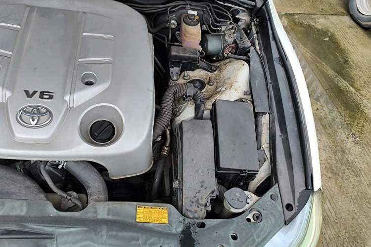 Used Toyota Reiz 2013 2.5S Elite Edition Engine Bay Left