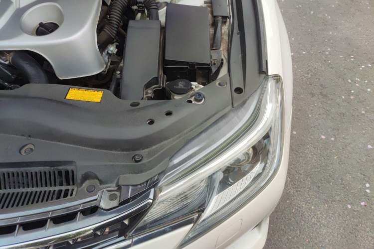 Used Toyota Reiz 2013 2.5V Shangrui Edition Engine Bay Left