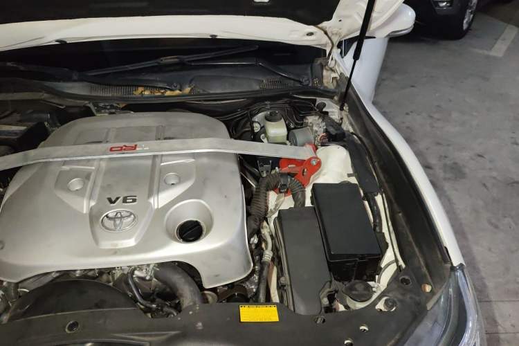 Used Toyota Reiz 2013 2.5V Shangrui Edition Engine Bay Left