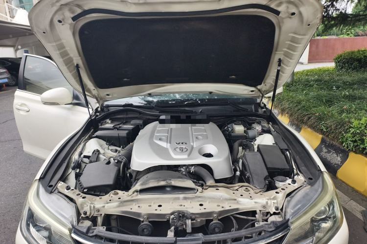 Used Toyota Reiz 2013 2.5S Elite Edition Engine Bay