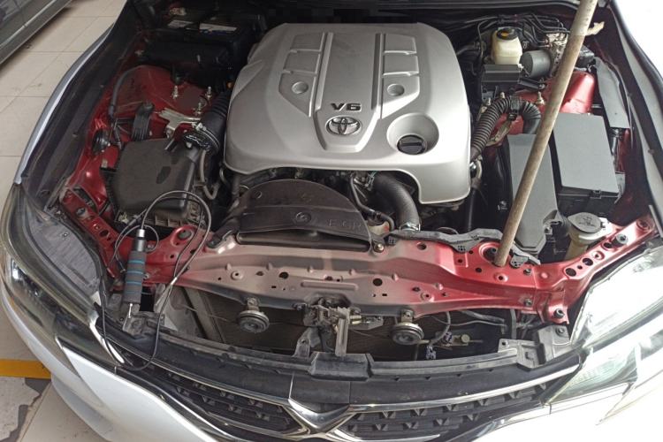 Used Toyota Reiz 2013 2.5V Shangrui Edition Engine Bay