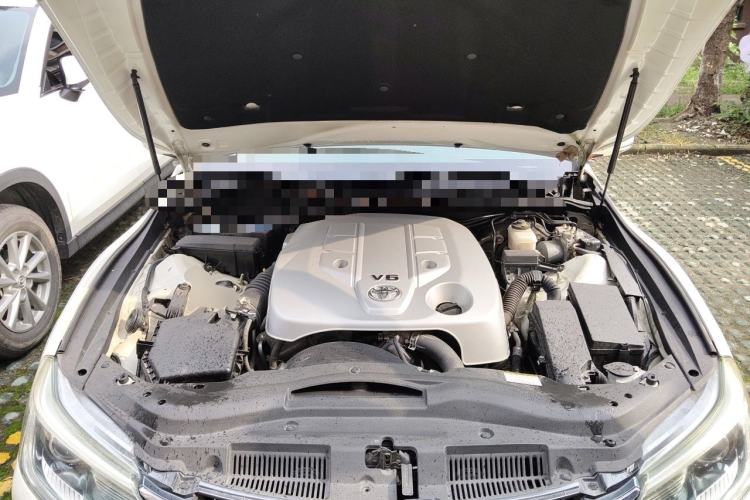 Used Toyota Reiz 2013 2.5V Shangrui Edition Engine Bay