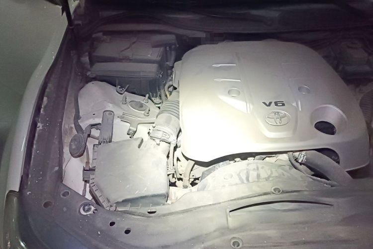 Used Toyota Reiz 2013 2.5V Shangrui Edition Engine Bay Right