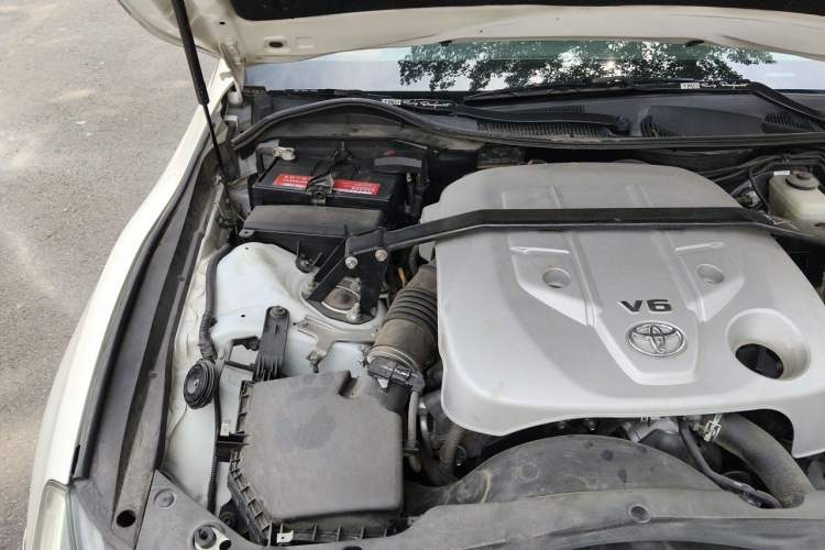 Used Toyota Reiz 2013 2.5V Shangrui Navigation Edition Engine Bay Right