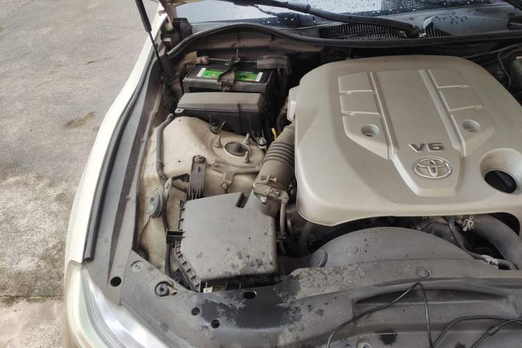 Used Toyota Reiz 2013 2.5V Shangrui Edition Engine Bay Right