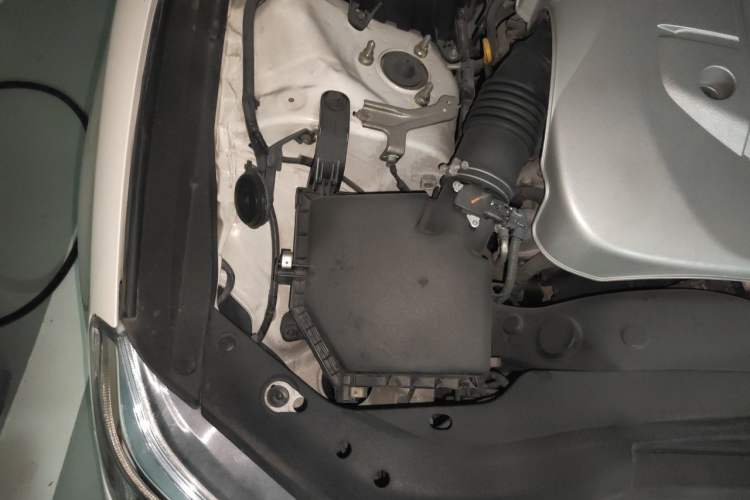Used Toyota Reiz 2013 2.5V Shangrui Edition Engine Bay Right